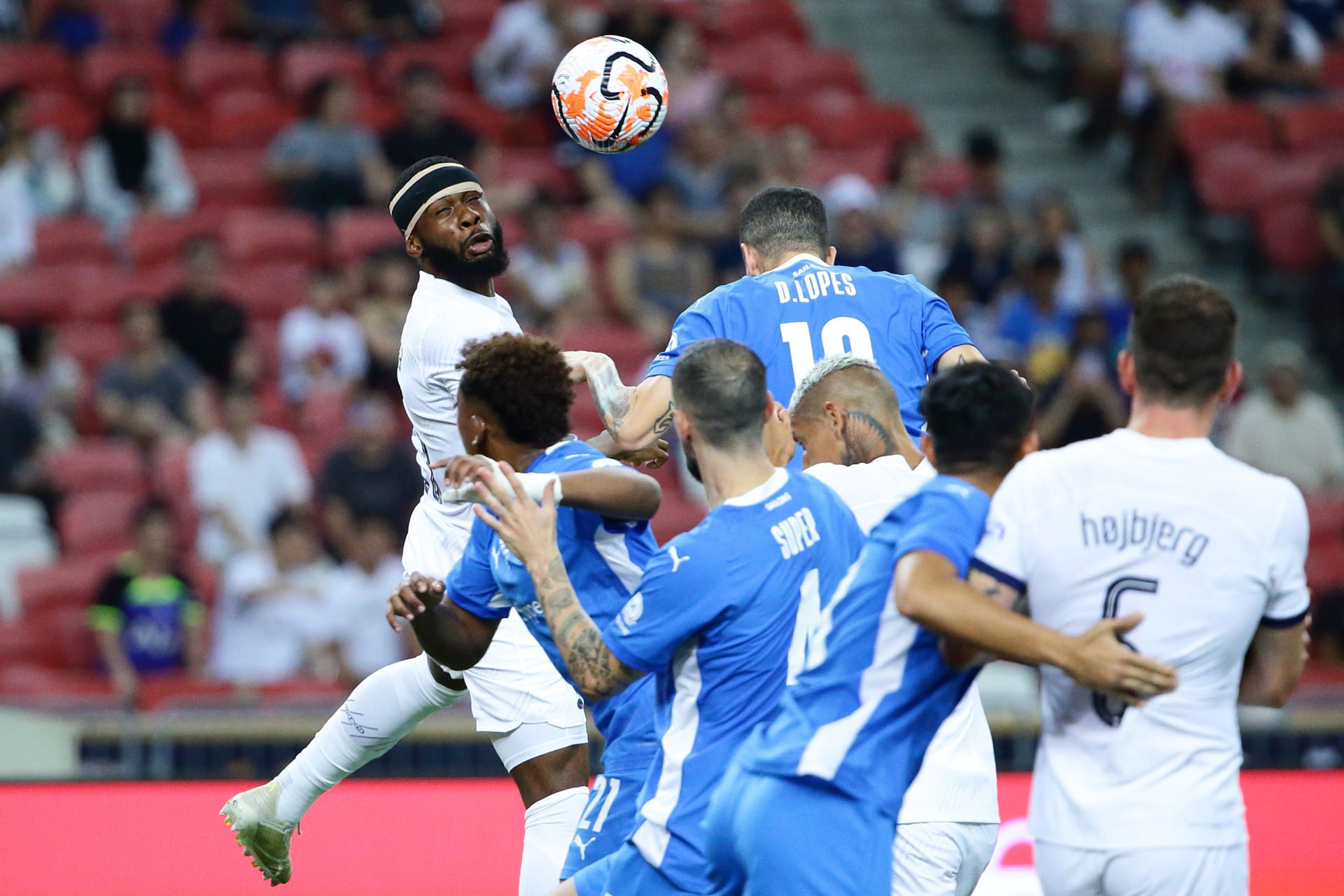 Tottenham Loanee's Stellar Performance Propels Leeds Back To Championship Top Tottenham Loanee's Stellar Performance Propels Leeds Back To Championship Top