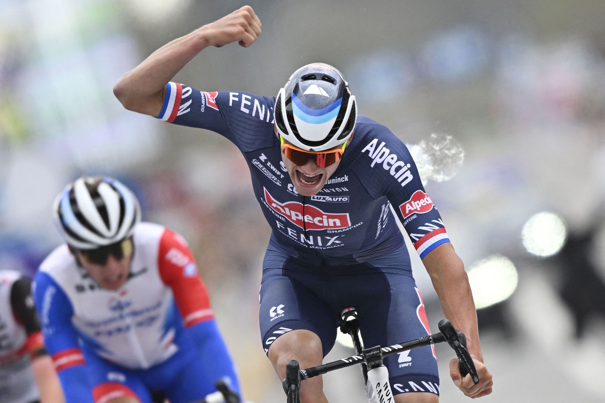 Tour Of Flanders: Van Der Poel's Solo Victory, Pogačar's Determined Effort