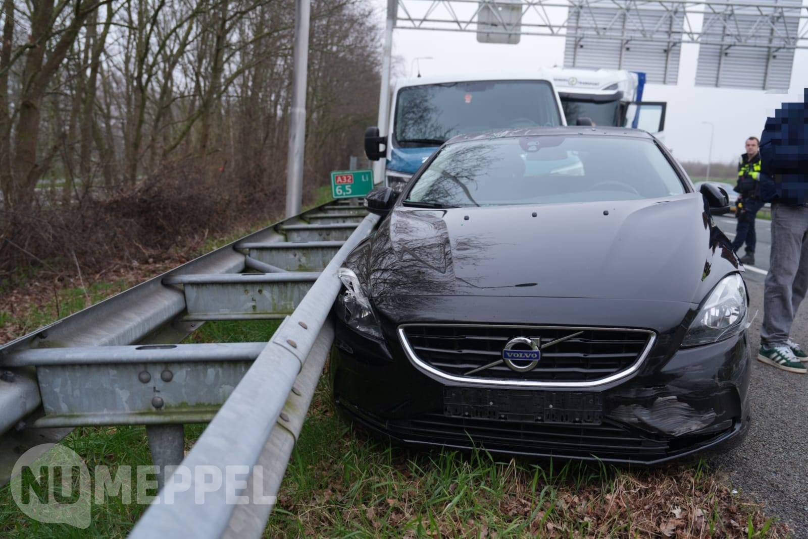 Tragisch Ongeval A67: Venlose Man Sterft Na Botsing Met Drie Voertuigen Nabij Grashoek Tragisch Ongeval A67: Venlose Man Sterft Na Botsing Met Drie Voertuigen Nabij Grashoek