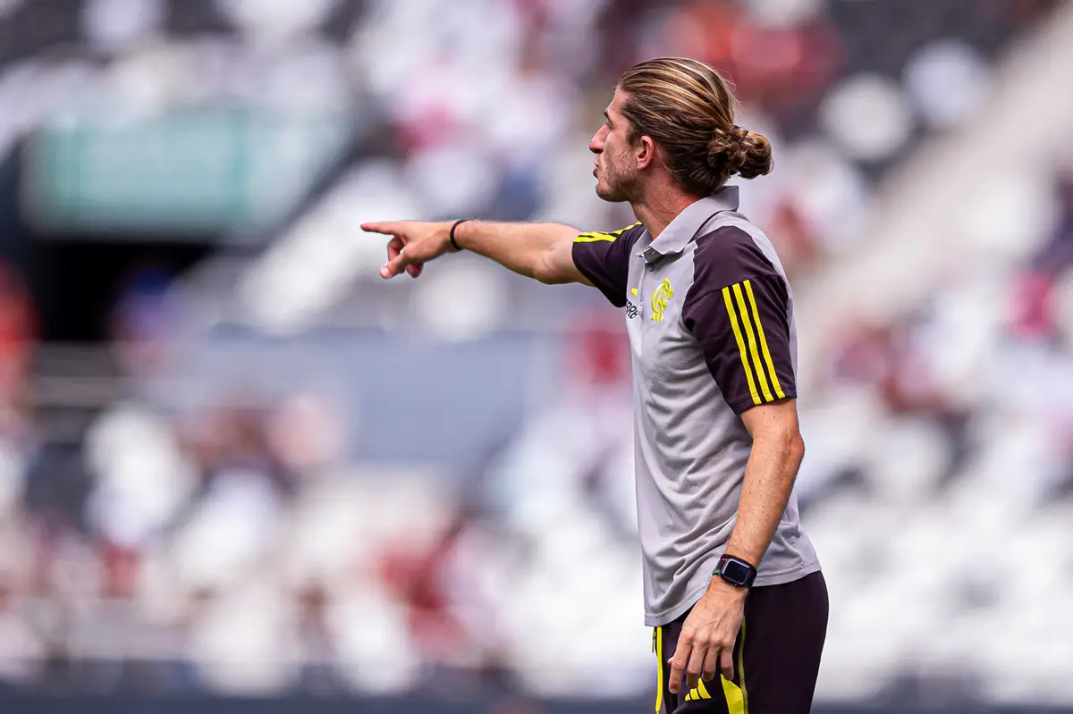 Triunfo De Filipe Luís: Conquista Un Nuevo Título Triunfo De Filipe Luís: Conquista Un Nuevo Título