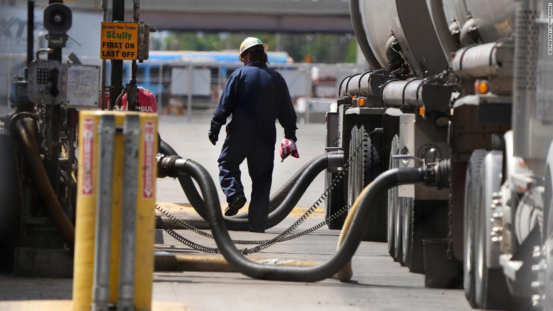 Trump And Oil Prices: A Goldman Sachs Assessment Based On Online Activity