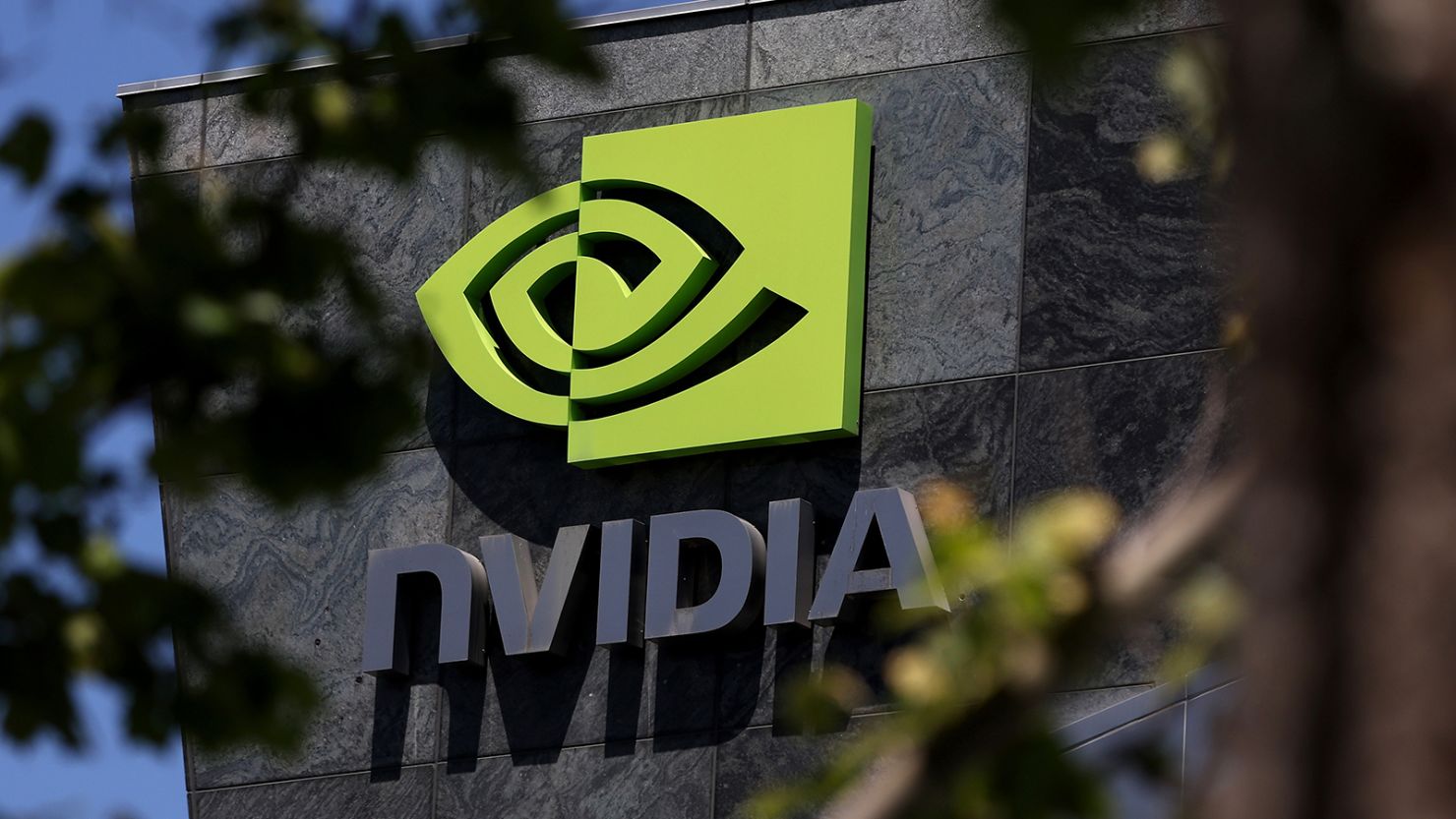 Trump Urged By Nvidia CEO To Change AI Chip Export Policy Trump Urged By Nvidia CEO To Change AI Chip Export Policy