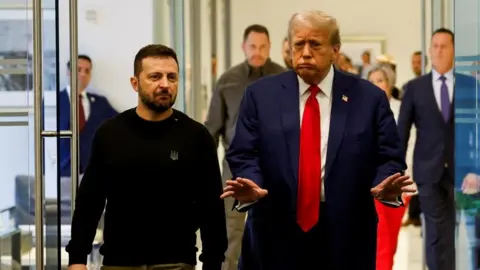 Trump's Russia-Ukraine Actions: Vance Calls For Biden's Response Trump's Russia-Ukraine Actions: Vance Calls For Biden's Response