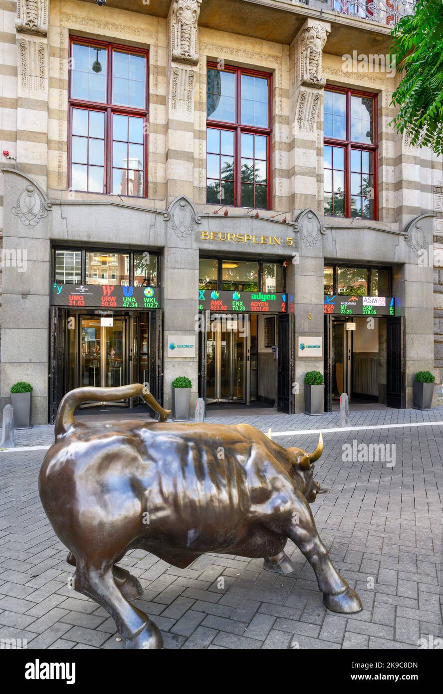 Trump's Tariff Decision: 8% Jump In Euronext Amsterdam Stock Trading Trump's Tariff Decision: 8% Jump In Euronext Amsterdam Stock Trading