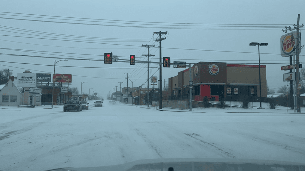 Tulsa Roads Pre-Treated Ahead Of Expected Sleet And Snow Tulsa Roads Pre-Treated Ahead Of Expected Sleet And Snow