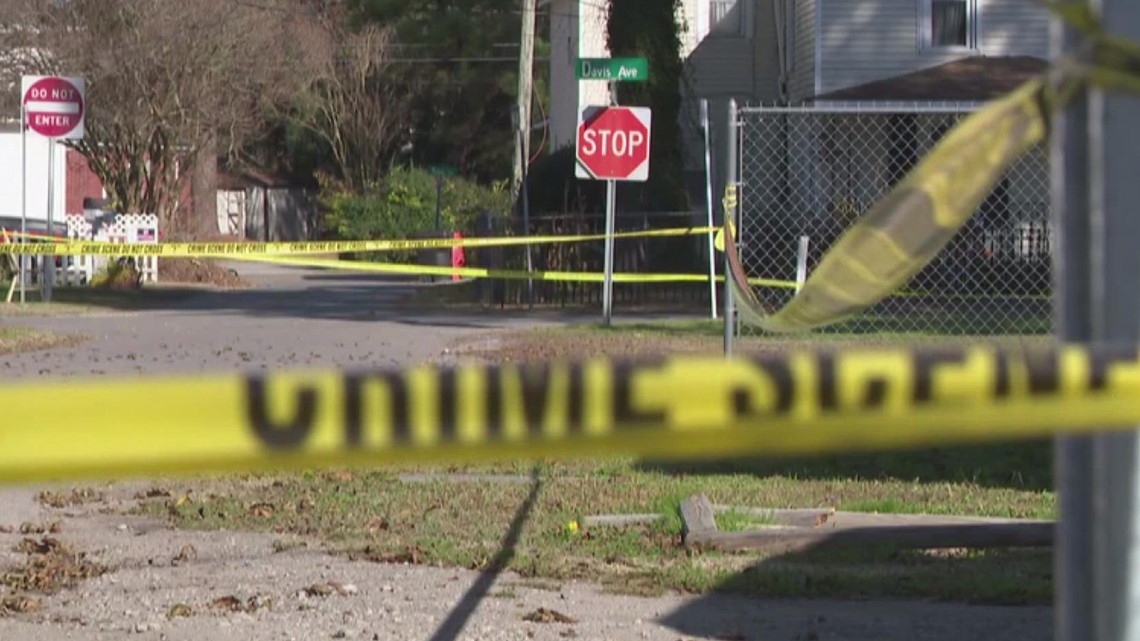 Two Killed In Elizabeth City Pedestrian Accident; Driver Involved Two Killed In Elizabeth City Pedestrian Accident; Driver Involved