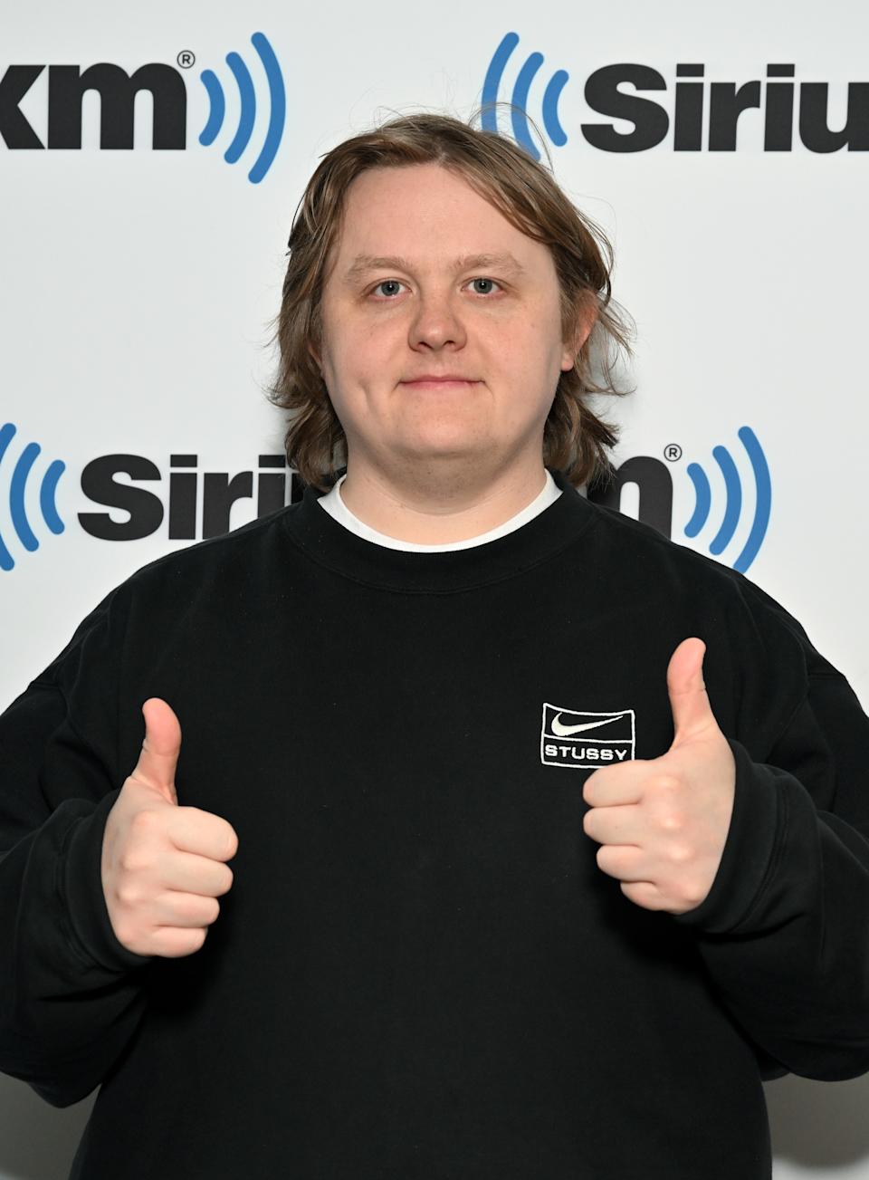 Two-Year Hiatus Ends: Lewis Capaldi Plays For Mental Health Charity Two-Year Hiatus Ends: Lewis Capaldi Plays For Mental Health Charity