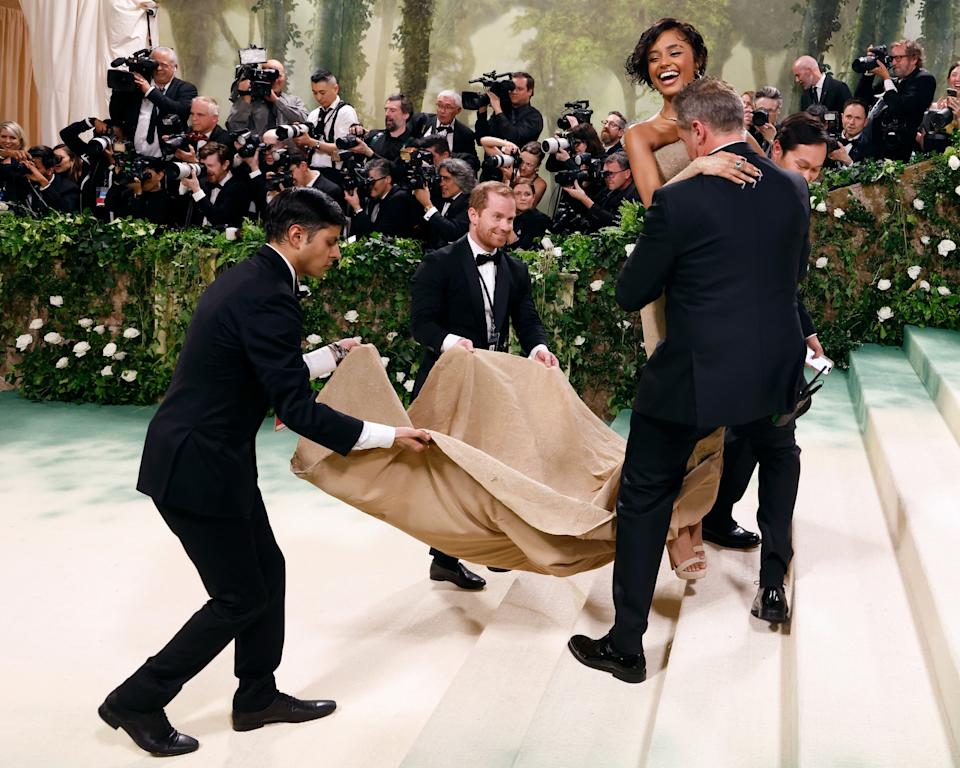 Tyla's Interpretation Of Chanel: Elegance Redefined Tyla's Interpretation Of Chanel: Elegance Redefined