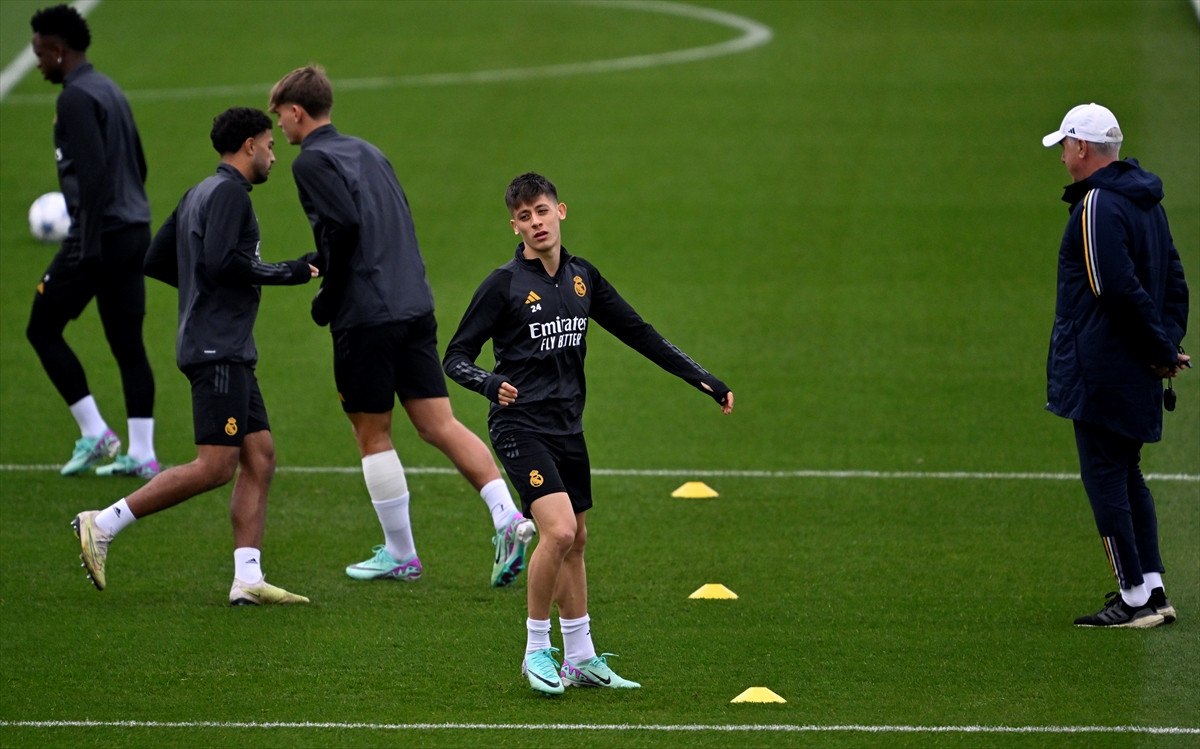 UEFA Arda Güler Ve Real Madrid Oyuncularına Soruşturma Açtı UEFA Arda Güler Ve Real Madrid Oyuncularına Soruşturma Açtı