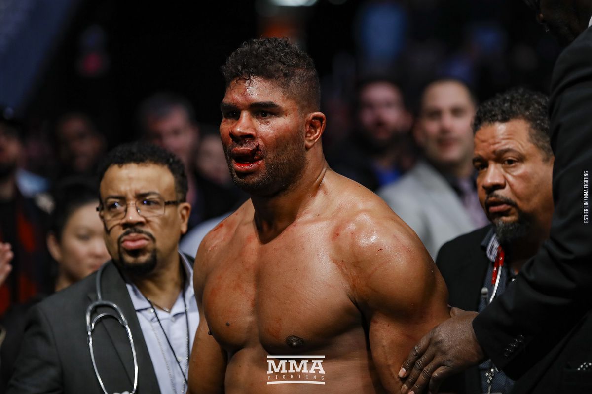 UFC Vegas 106: Pros React To Morale's Devastating Knockout UFC Vegas 106: Pros React To Morale's Devastating Knockout