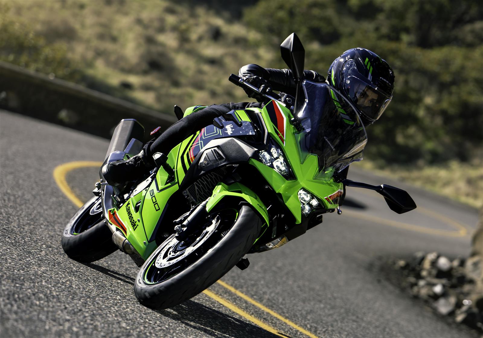 Ulasan Kawasaki Ninja 500 Dan 500 SE 2025: Harga, Fitur, Dan Spesifikasi Ulasan Kawasaki Ninja 500 Dan 500 SE 2025: Harga, Fitur, Dan Spesifikasi