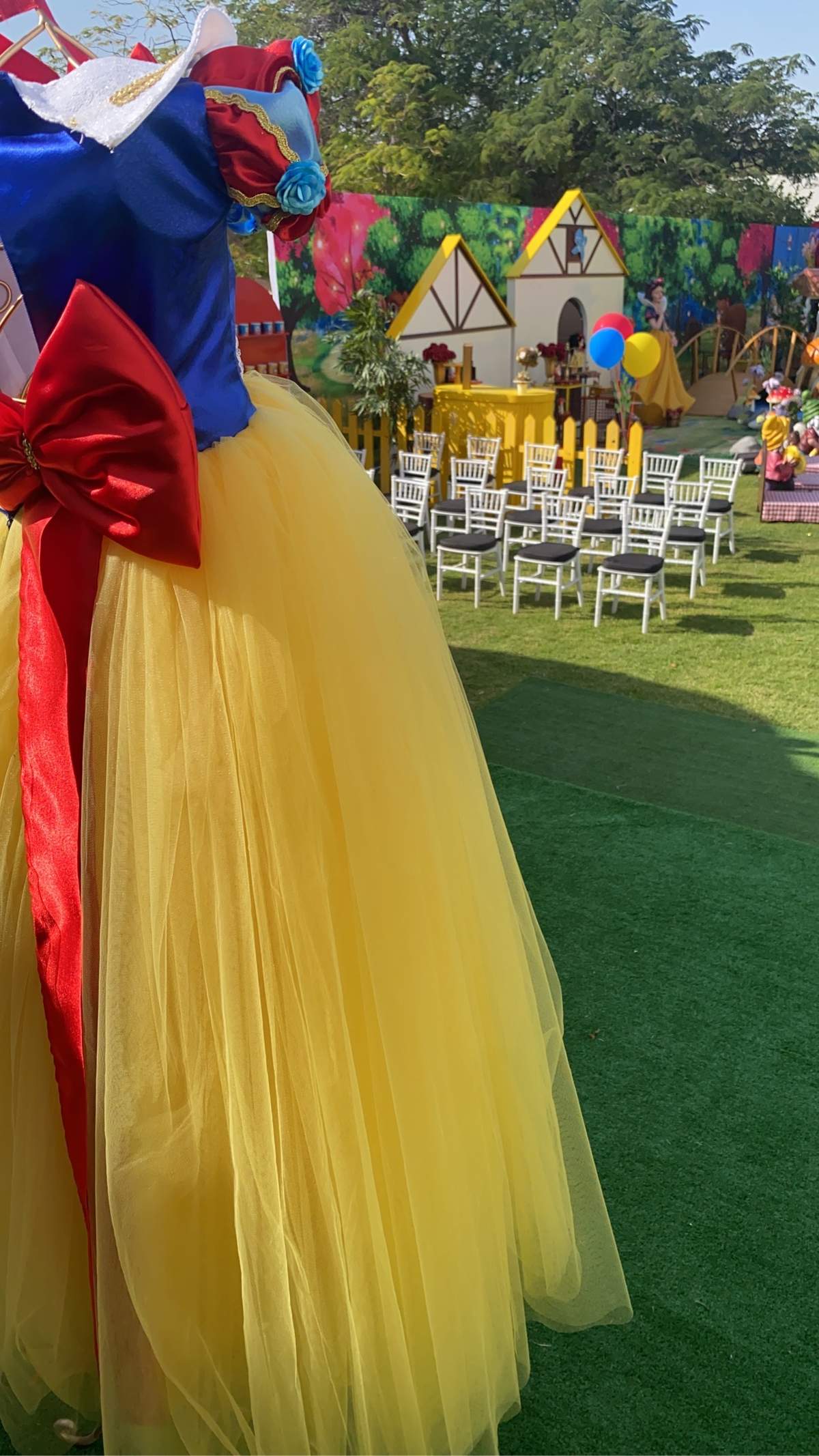 Underwhelming Snow White Birthday Party: Low Turnout In Spain Underwhelming Snow White Birthday Party: Low Turnout In Spain
