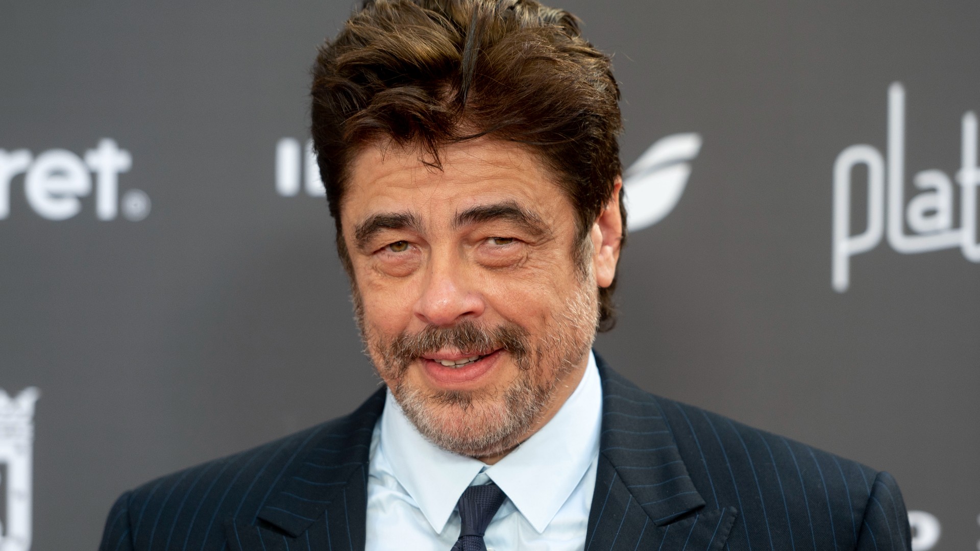 Unveiling The Plan: The Gift Meant For Benicio Del Toro Unveiling The Plan: The Gift Meant For Benicio Del Toro