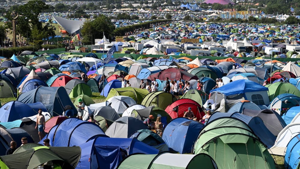 US Band Confirms Glastonbury Performance: Before Official Announcement US Band Confirms Glastonbury Performance: Before Official Announcement