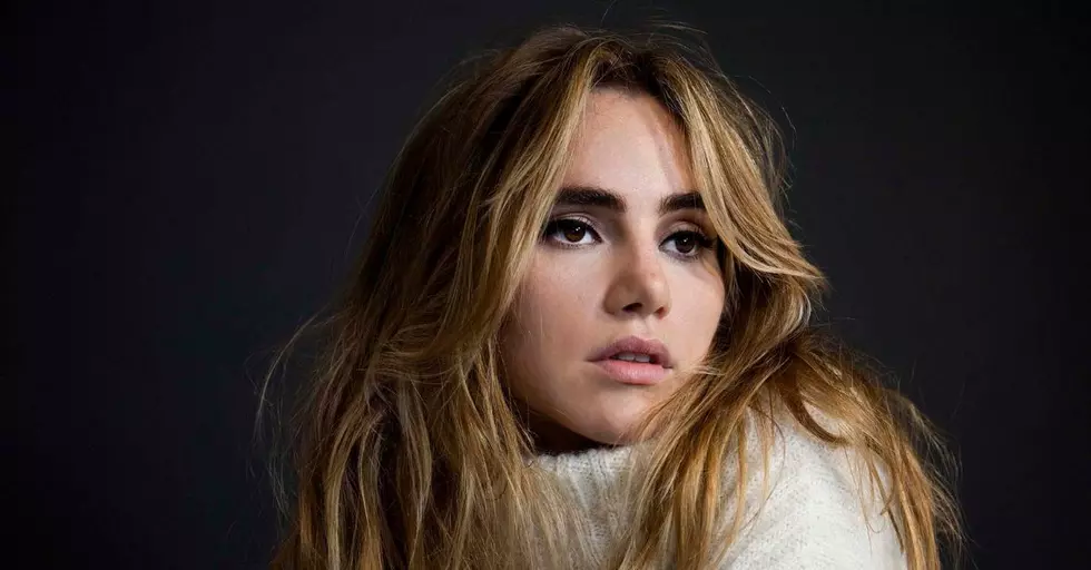 Viral TikTok: Suki Waterhouse's Viral TikTok: Suki Waterhouse's