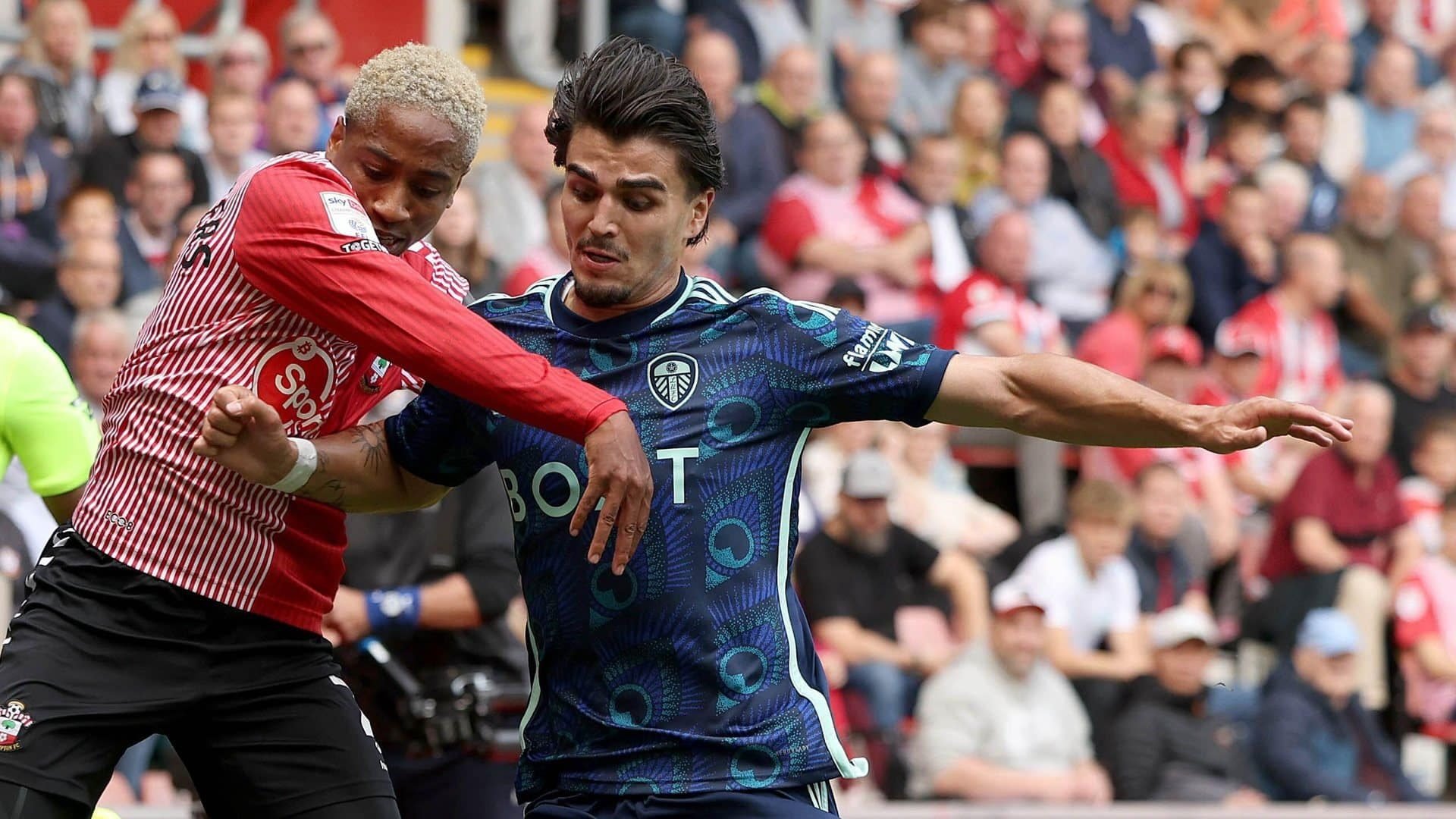 Walker-Peters Transfer: Leeds United Initiate Contact With Southampton Walker-Peters Transfer: Leeds United Initiate Contact With Southampton