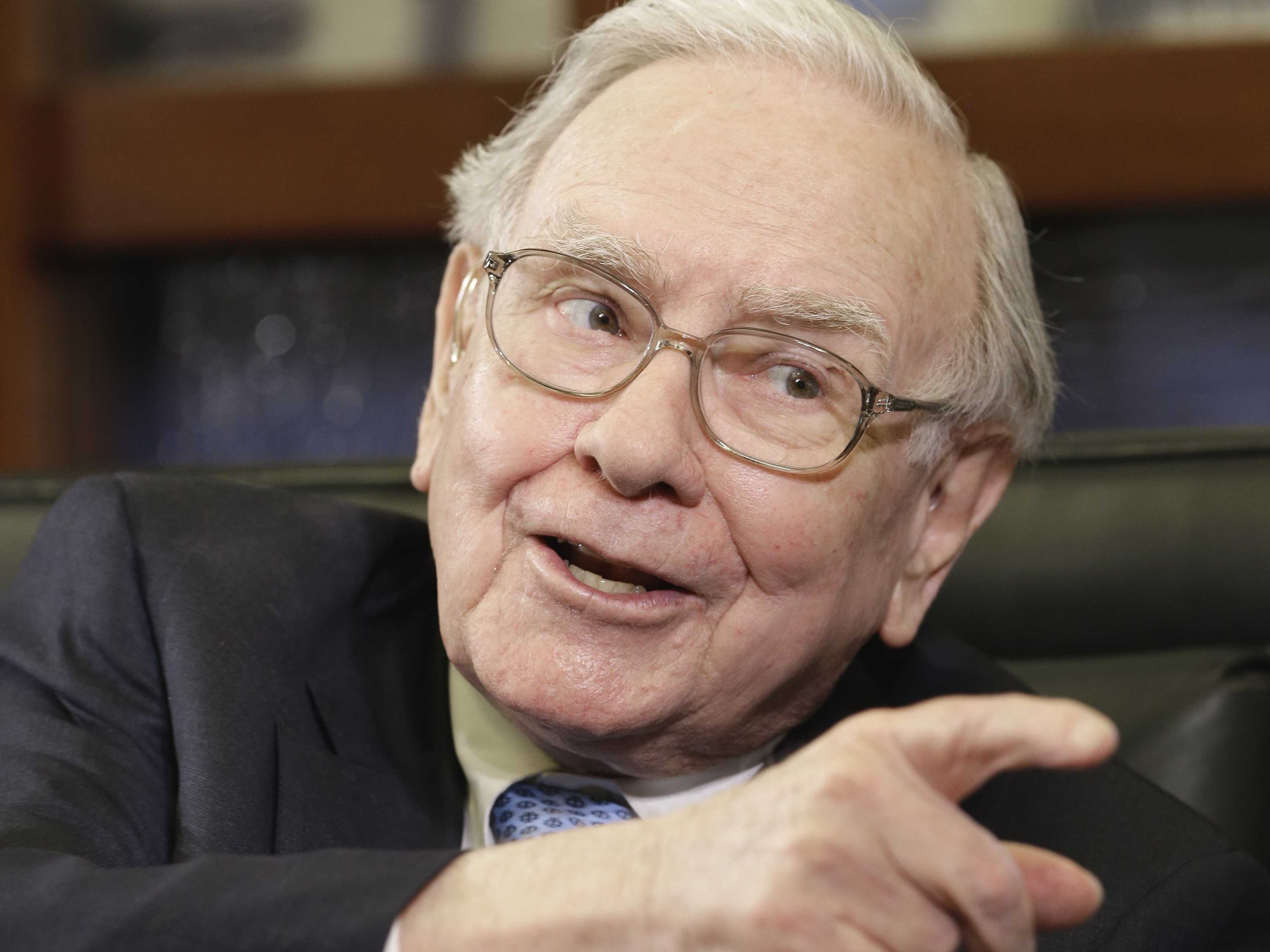 Warren Buffett And Apple: Deconstructing A Successful Investment Strategy Warren Buffett And Apple: Deconstructing A Successful Investment Strategy