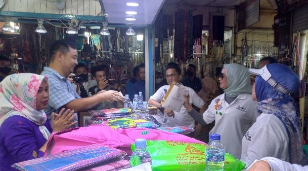 Wawali Susetyo Janji Bangun Taman Kota Di Setiap Kecamatan Balikpapan Wawali Susetyo Janji Bangun Taman Kota Di Setiap Kecamatan Balikpapan