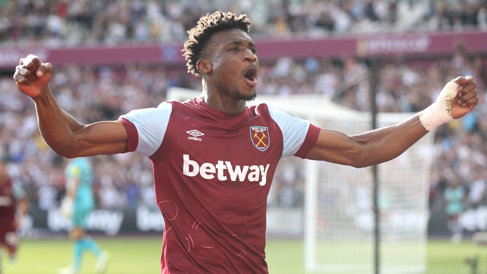 West Ham's Financial Future: Addressing A Potential £25m Deficit West Ham's Financial Future: Addressing A Potential £25m Deficit