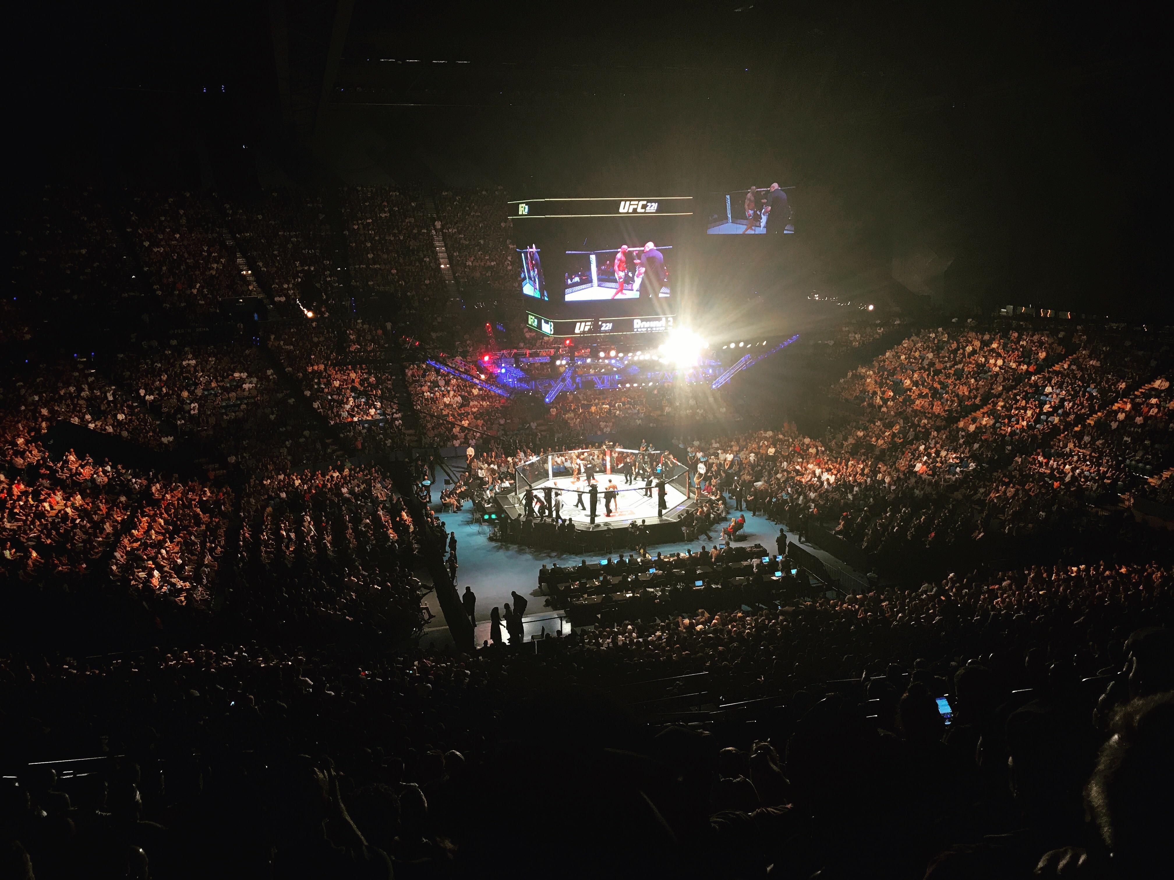 When Does The UFC Des Moines Event Begin Tonight? When Does The UFC Des Moines Event Begin Tonight?
