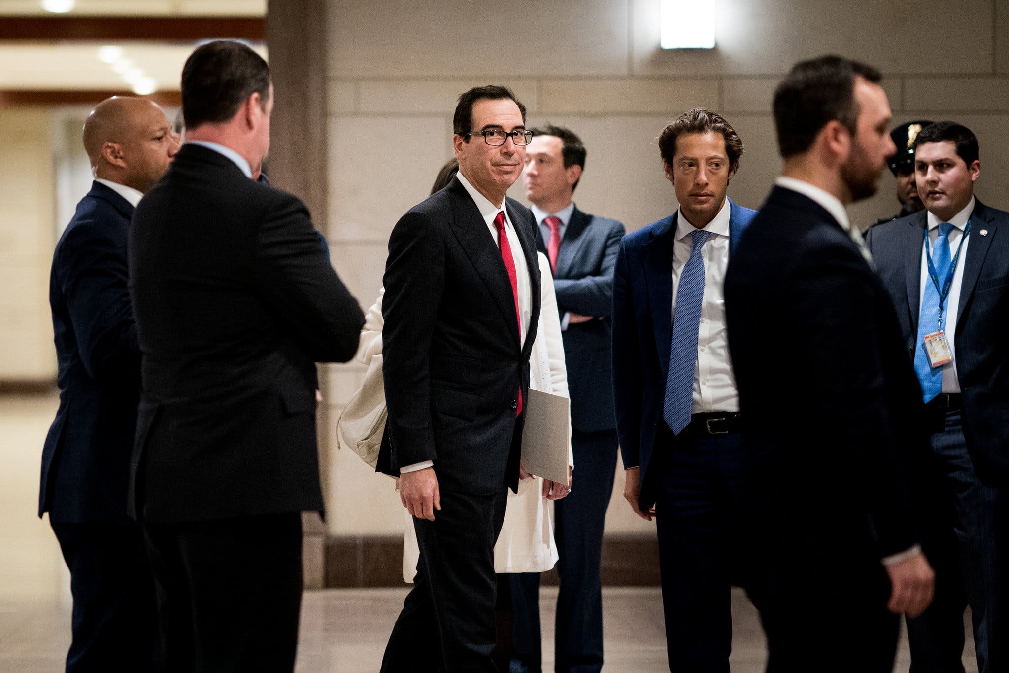 White House Downplays New Russia Sanctions White House Downplays New Russia Sanctions