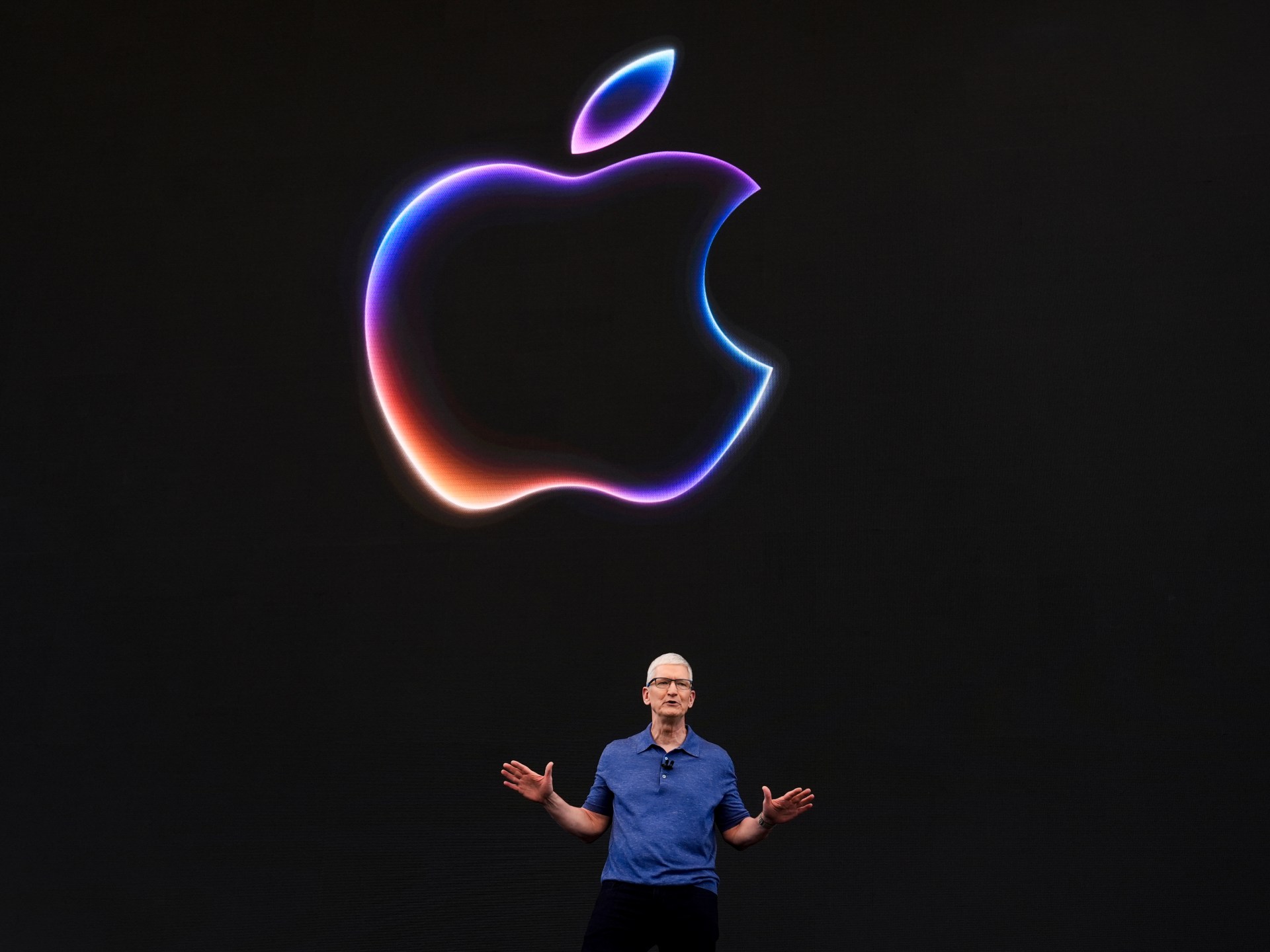 Will Apple's AI Strategy Lead Or Lag? Will Apple's AI Strategy Lead Or Lag?