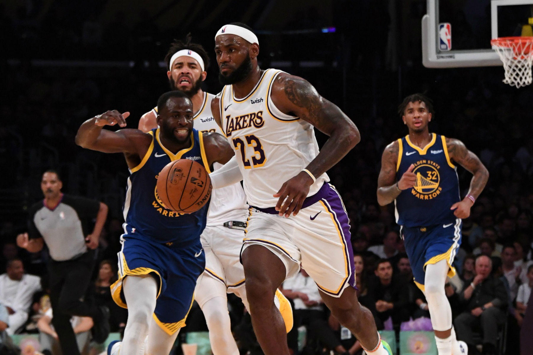 Will LeBron Exploit Randle's Defense? Draymond Green Weighs In Will LeBron Exploit Randle's Defense? Draymond Green Weighs In