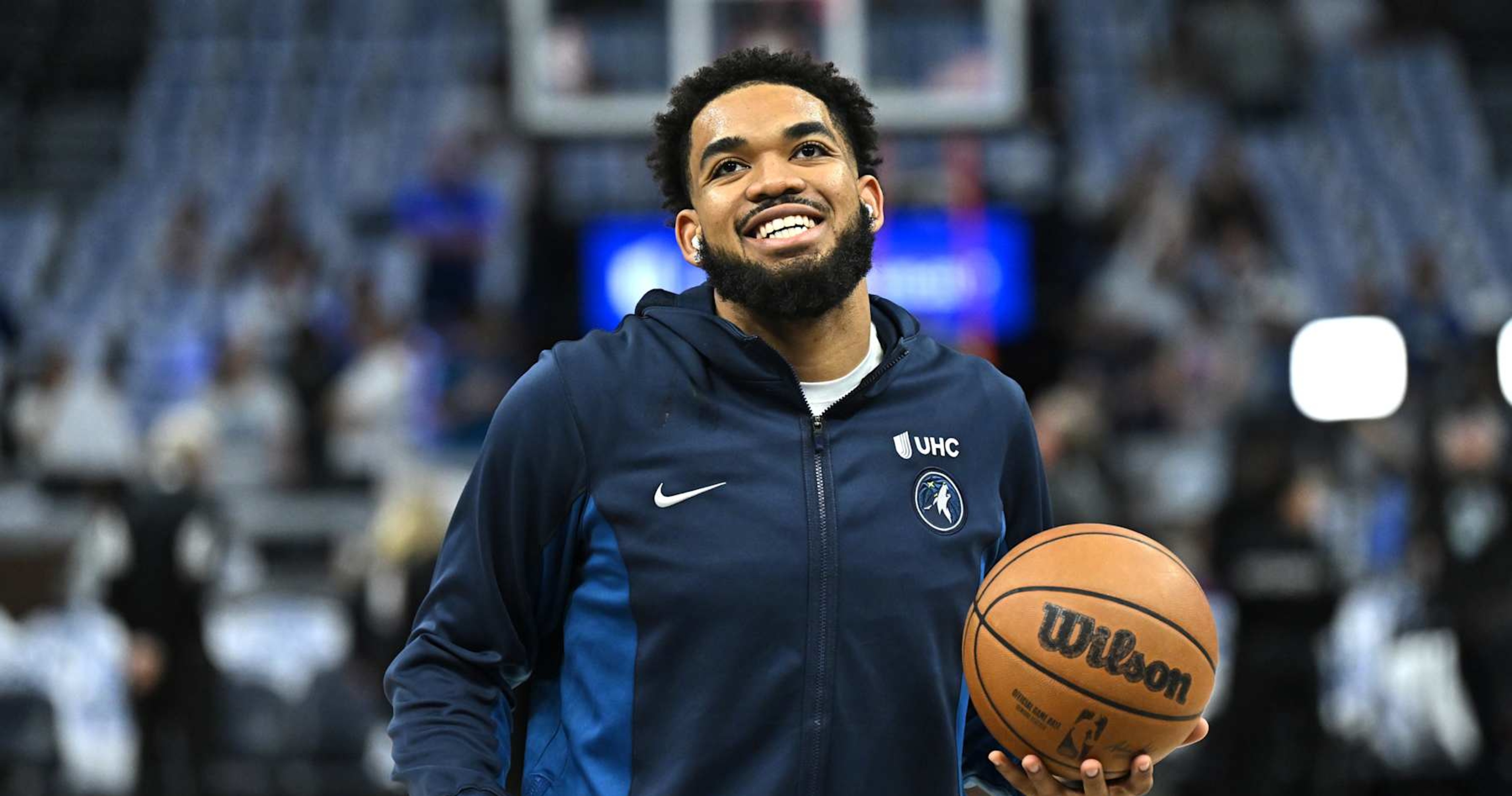 Wolves' Front Office: Navigating The Julius Randle Trade Decision Wolves' Front Office: Navigating The Julius Randle Trade Decision