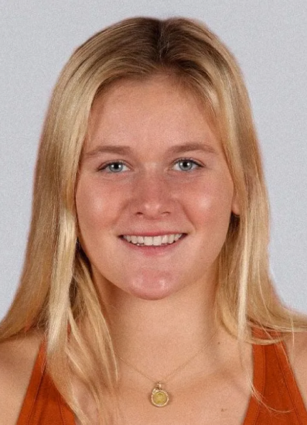 WTA 250 Austin: Stearns' Tournament Ends WTA 250 Austin: Stearns' Tournament Ends