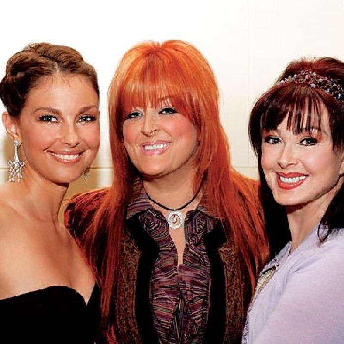 Wynonna & Ashley Judd: A Family Docuseries Reveals Untold Stories Wynonna & Ashley Judd: A Family Docuseries Reveals Untold Stories