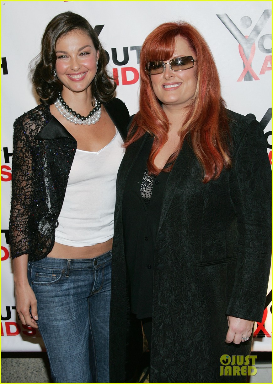 Wynonna And Ashley Judd Open Up: Intimate Family Stories In New Docuseries Wynonna And Ashley Judd Open Up: Intimate Family Stories In New Docuseries