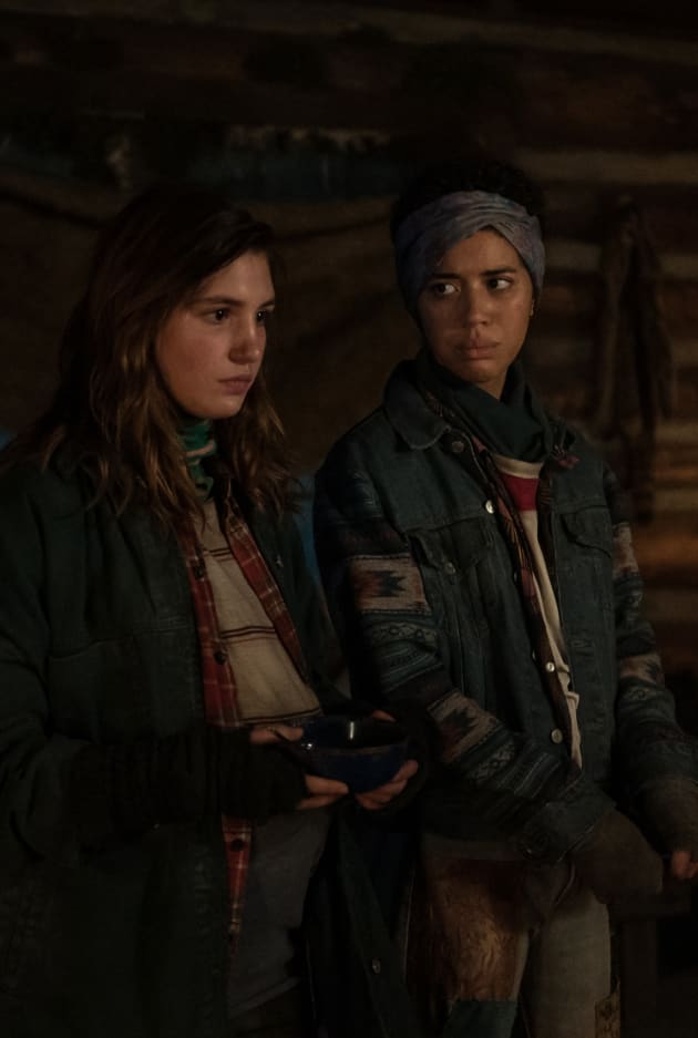 Yellowjackets 3x05: Tai's Actions, Shauna & Walter's Alliance Yellowjackets 3x05: Tai's Actions, Shauna & Walter's Alliance
